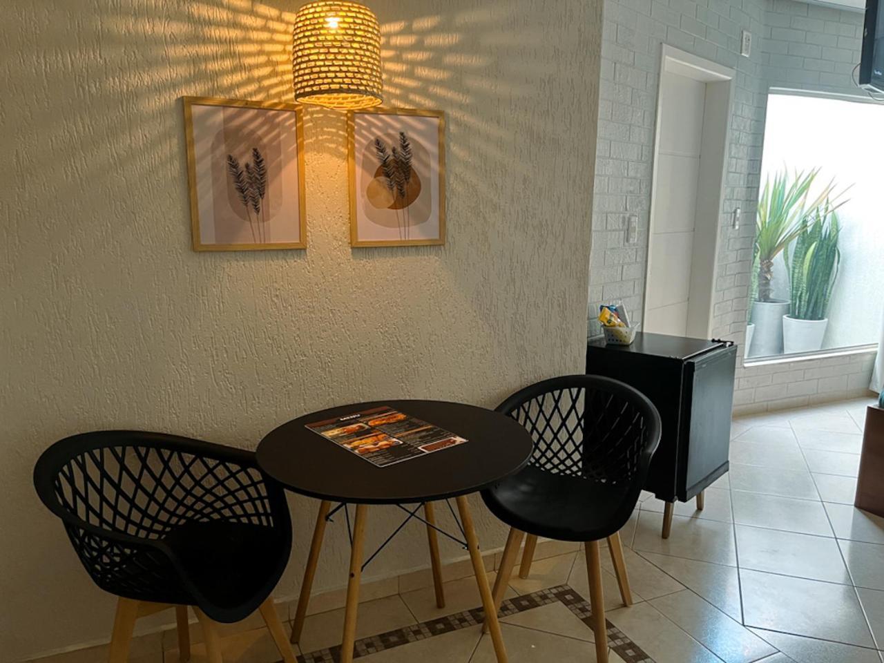 Top'S Motel (Adults Only) จาคารี ภายนอก รูปภาพ